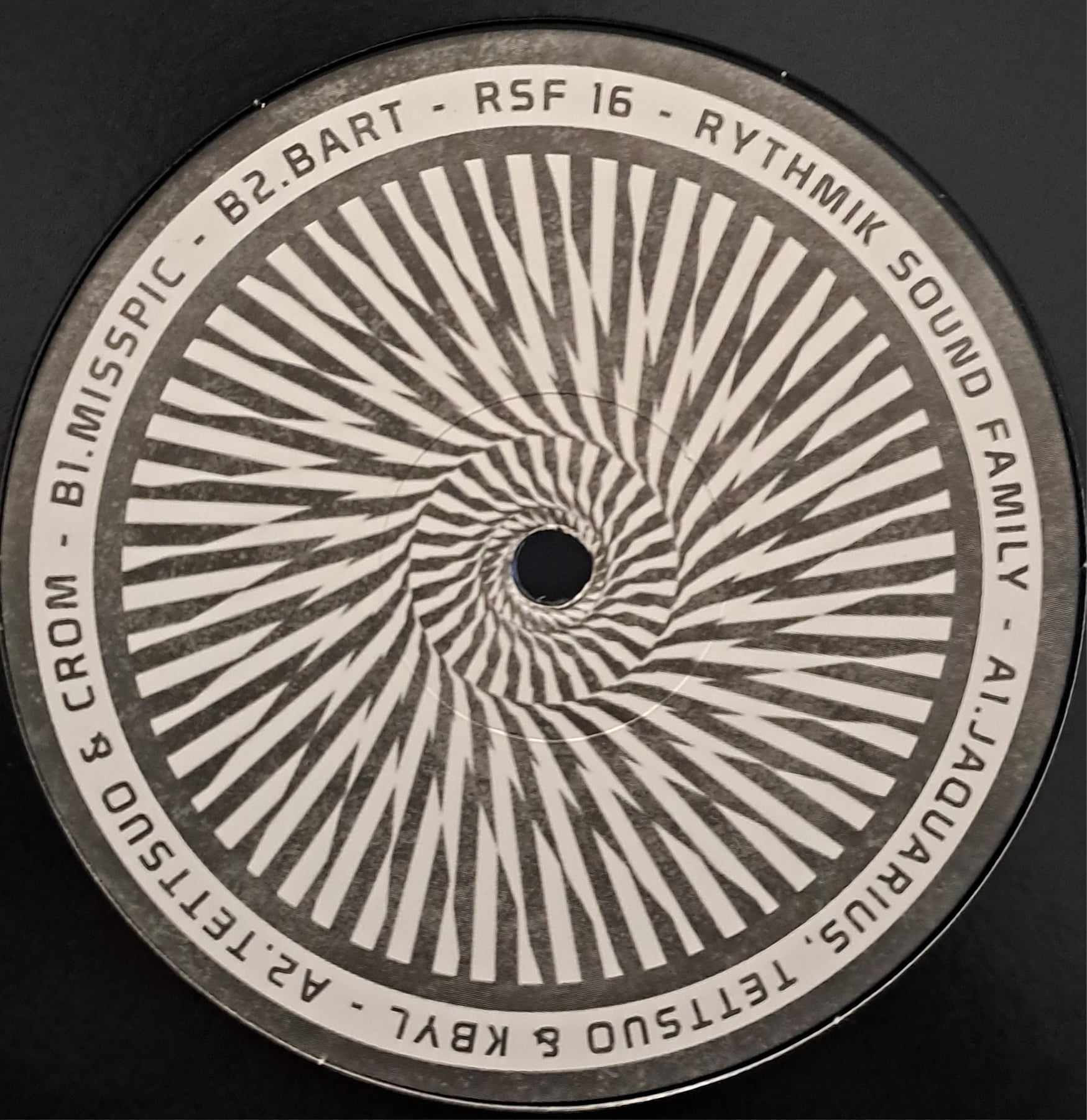 RSF 16 (toute dernière copie en stock) - vinyle freetekno
